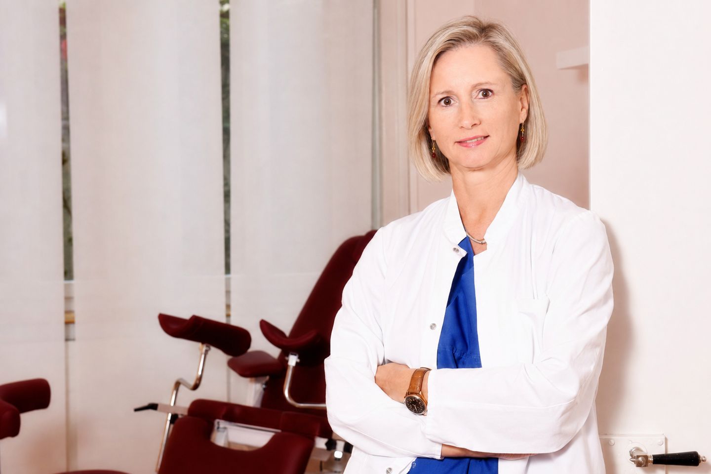 Dr. med. Anna Margareta Wagner in ihrer Praxis in Basel